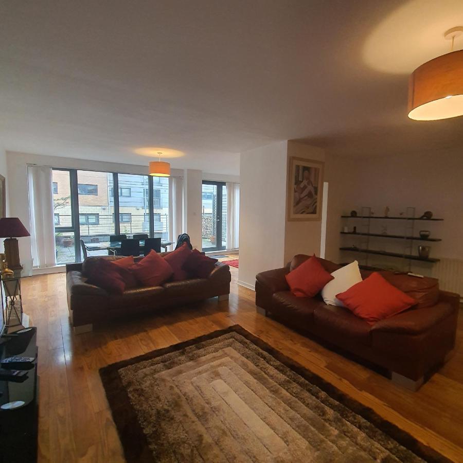Апартаменты Modern Apt @Tramway Theatre Глазго Экстерьер фото